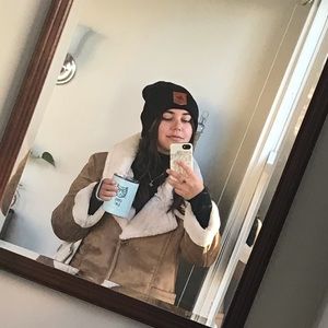 Meet your Posher, Annie